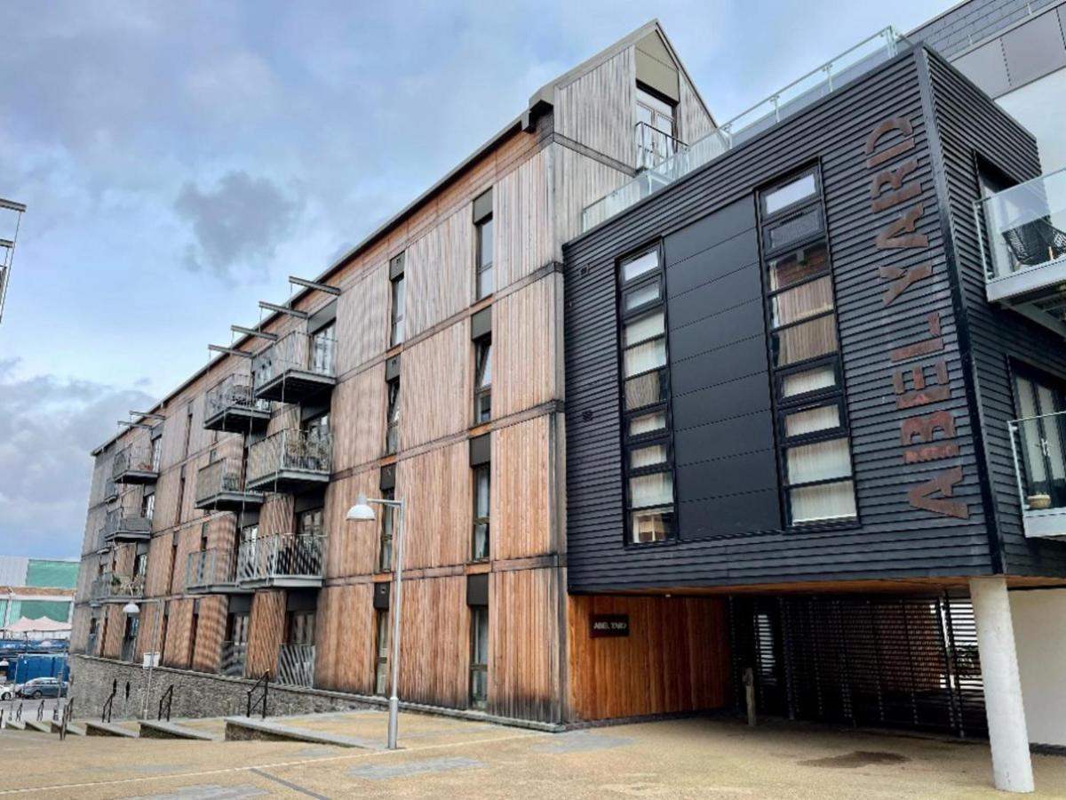 Stunning 2-Bed Apartment In Bristol With Parking Exterior foto
