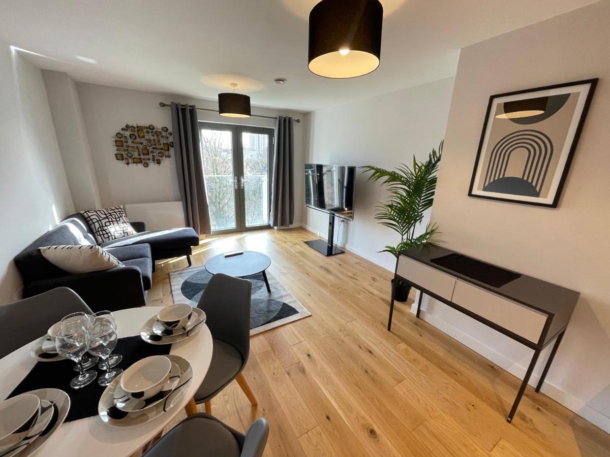 Stunning 2-Bed Apartment In Bristol With Parking Exterior foto